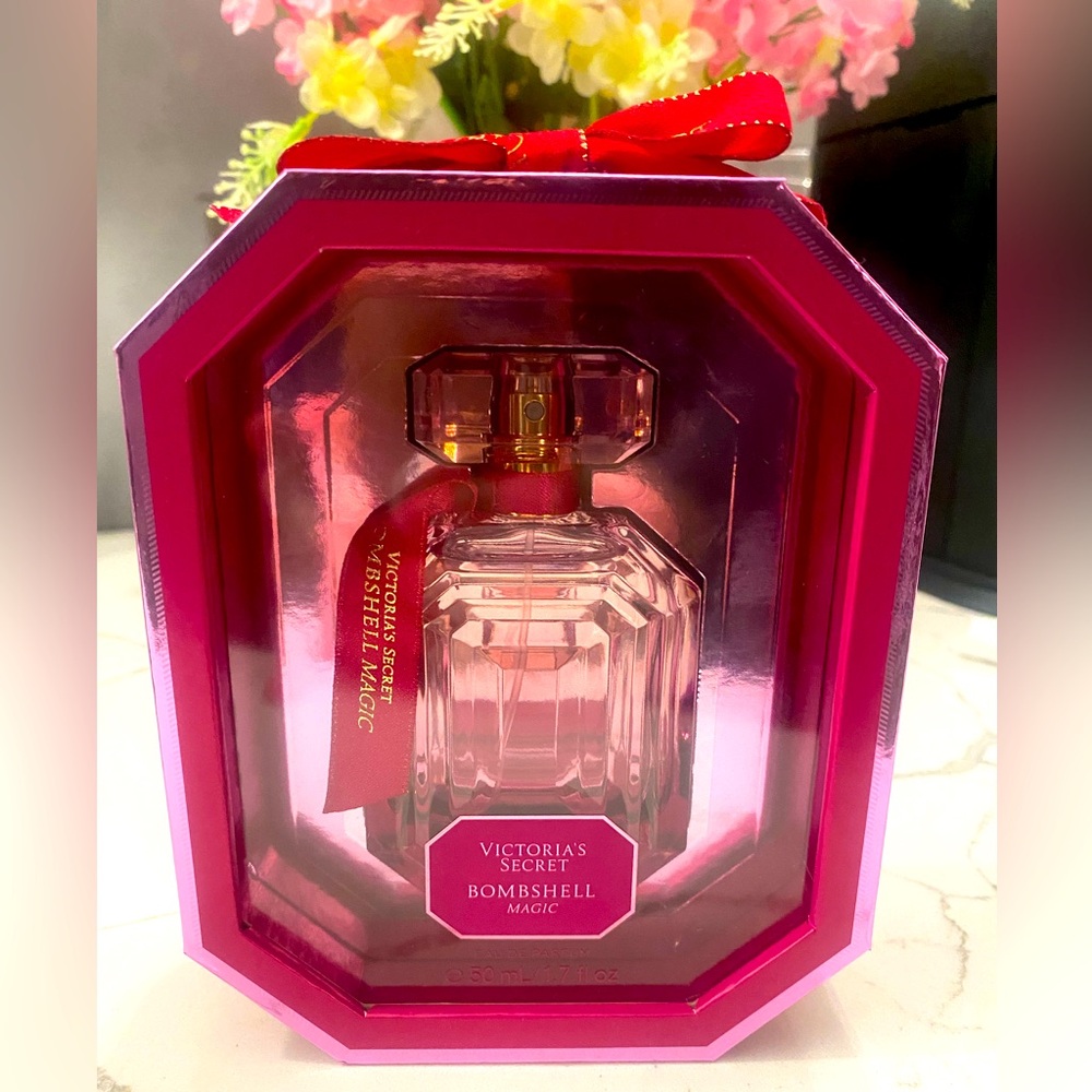 Bombshell Magic Victoria's Secret Bombshell perfume